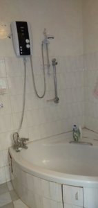 Alpha Instant  Shower