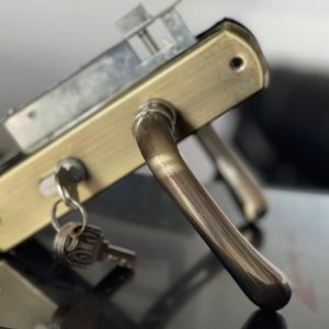 Door lock-G149B133AB