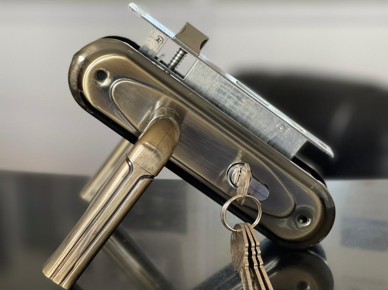Key lockG169B21AB